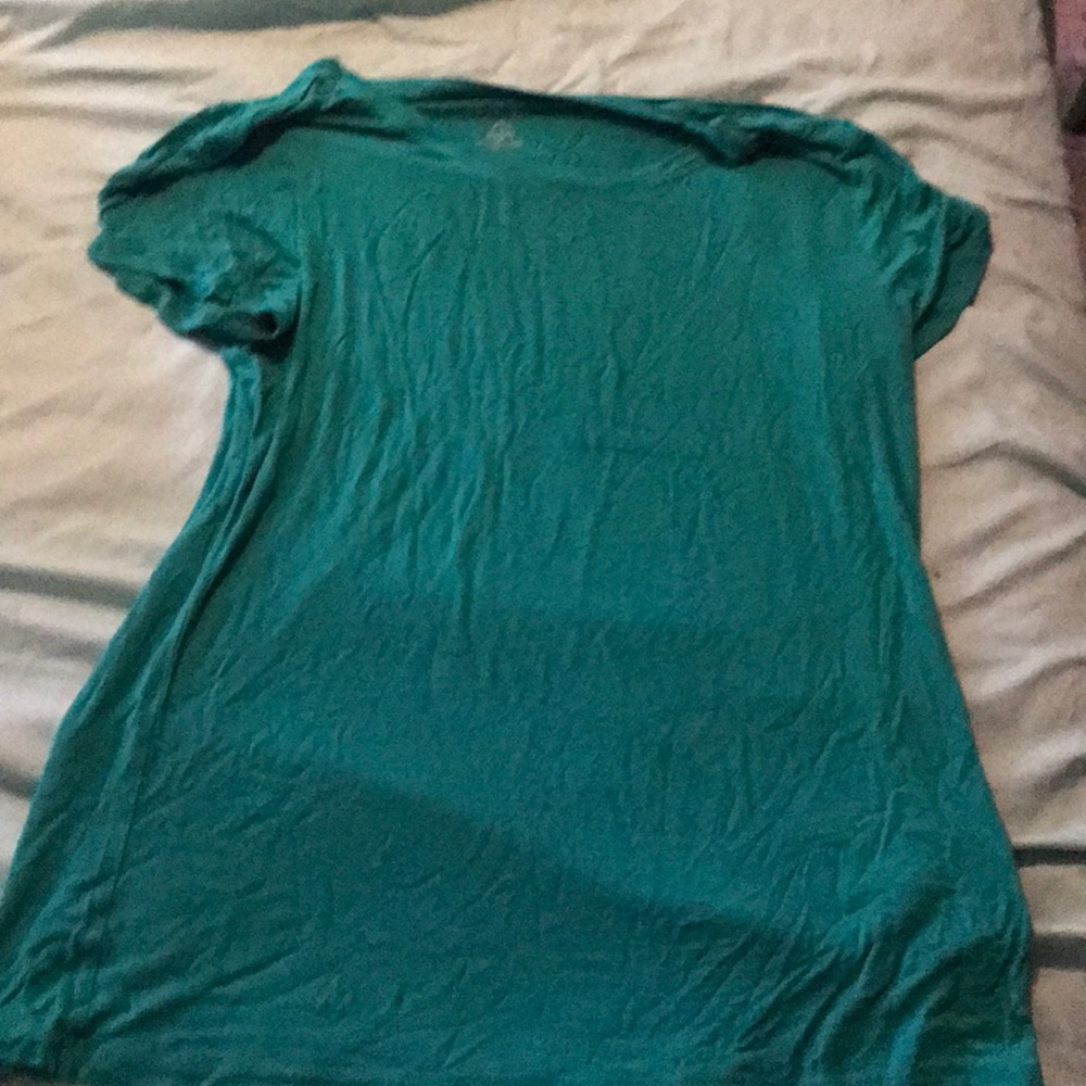 A green t shirt
